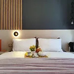 Pinewood Ang Luxurious A43, Gardens דירה *