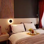 דירה Pinewood Ang Luxurious A43, Gardens בורובץ