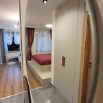 דירה Pinewood Ang Luxurious A43, Gardens