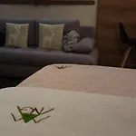 Pinewood Ang Luxurious A43, Gardens דירה *