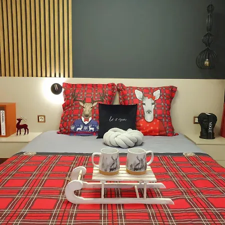 Pinewood Ang Luxurious A43, Gardens *