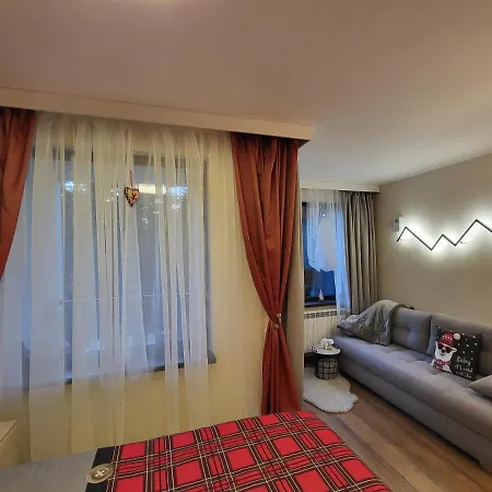 Apartment Pinewood Ang Luxurious A43, Gardens *