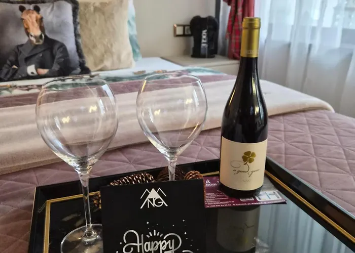 Pinewood Ang Luxurious A43, Gardens Apartamento *